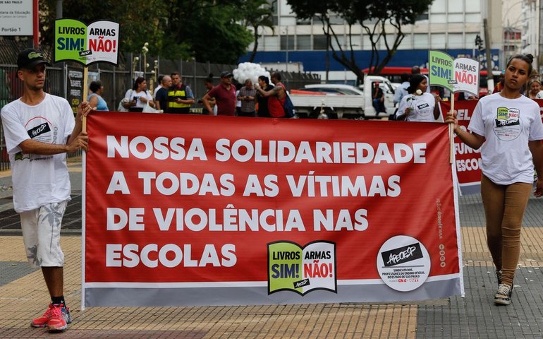Comissão debate prevenção à violência contra as escolas