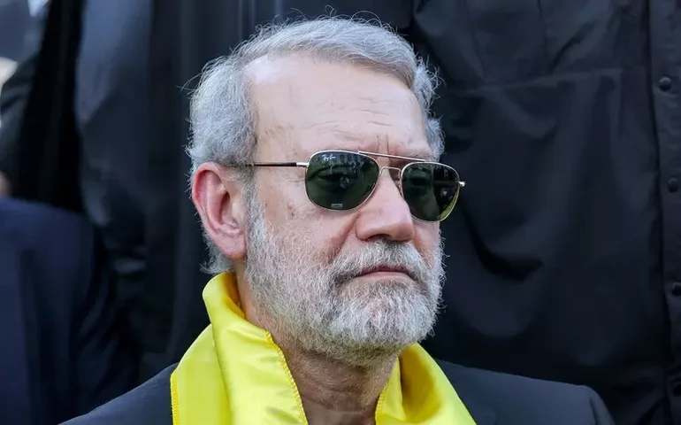 Análise/Morte de Khamenei lança dúvidas sobre futuro de regime no Irã