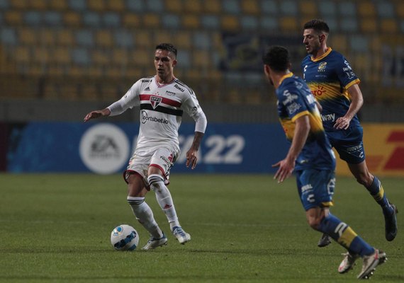 São Paulo joga mal, empata no Chile e adia classificação na Sul-Americana