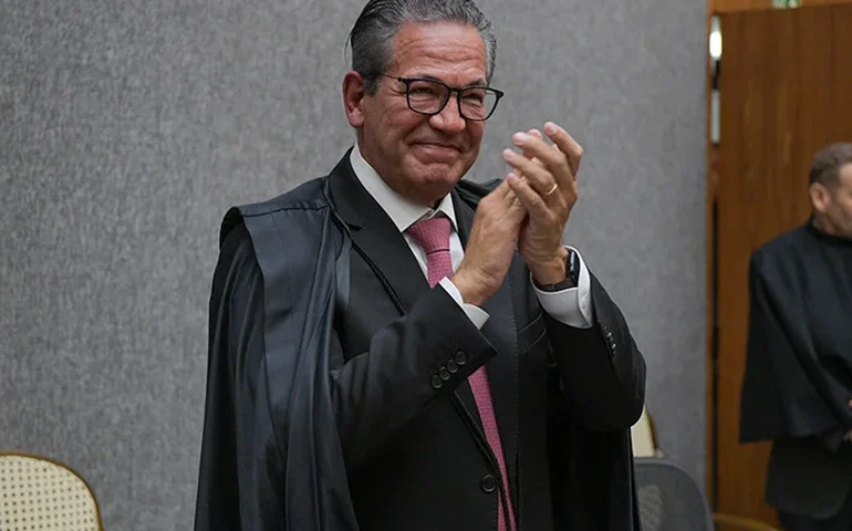 CNJ afasta desembargador do MT por movimentação suspeita de R$ 14,6 milhões