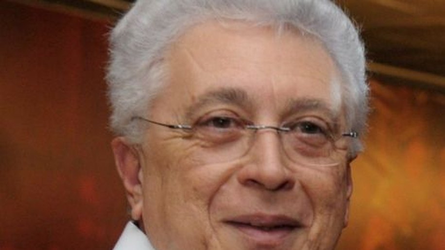 “Me acho sexy e gostosão”, diz autor de novela