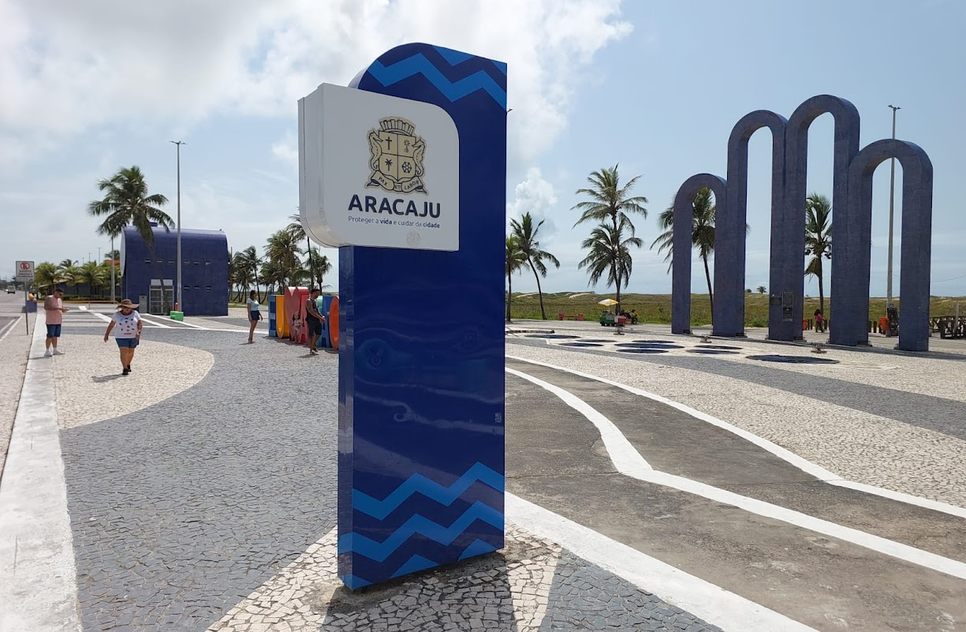 Vila do Natal Iluminado: inscrições para comércio ambulante na Orla de Aracaju iniciam nesta quinta-feira