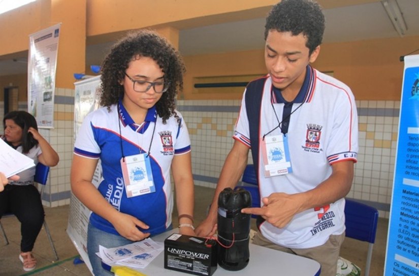 Estudantes participam da Feira de Ciências da Rede Estadual em São Miguel