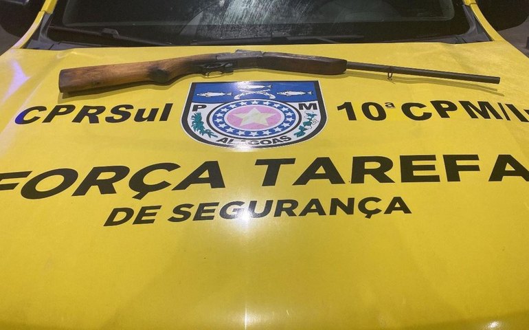 Flagrantes: PM apreende entorpecentes e armas de fogo em Maceió e São Sebastião
