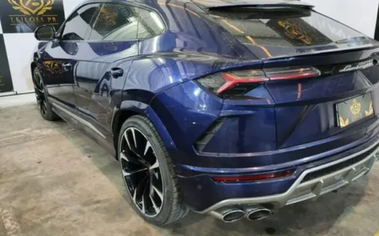 Governo leiloa Lamborghini que pertencia ao crime organizado; veja valor e modelo
