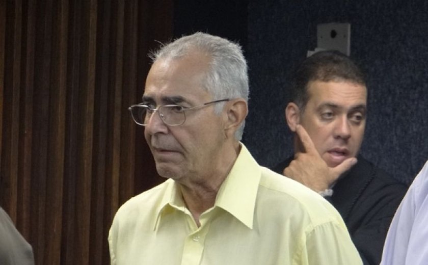 Adalberon de Moraes, ex-prefeito de Satuba e figura polêmica na ...