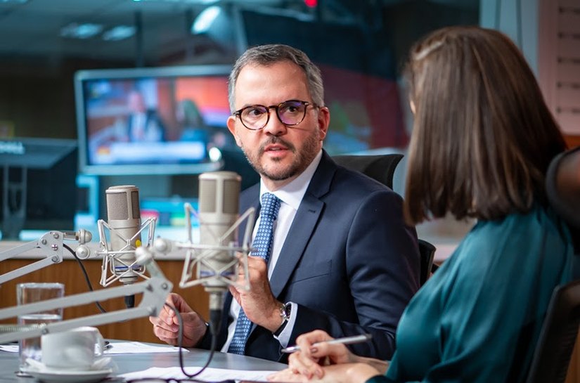 “Estamos buscando soluções concretas para o transporte aéreo regional”, ressalta o ministro Tomé Franca