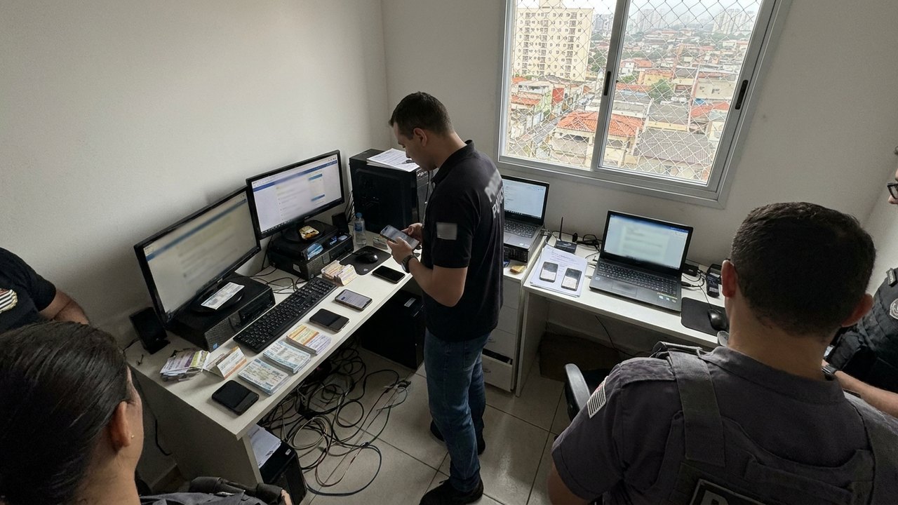 Polícia faz operação contra cambismo digital após pedido do Palmeiras