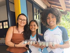 Escola de Campo de Arapiraca bate recorde e produz 9.500 ovos por mês 