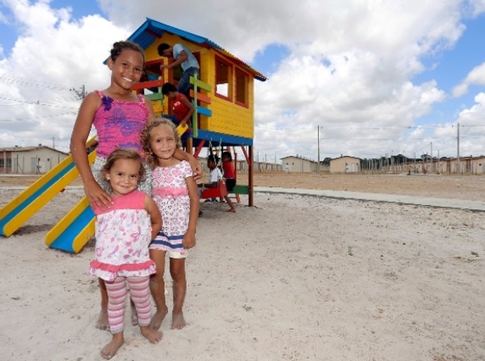 Em dois anos, 14 mil famílias já tem garantida a sua casa própria