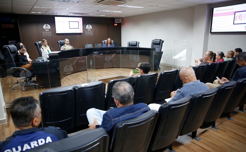 Casa da Mulher Alagoana capacita profissionais da Guarda Judiciária