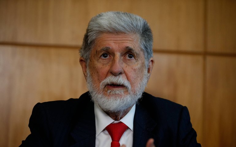Celso Amorim, enviado brasileiro, se reúne com chanceler de Maduro