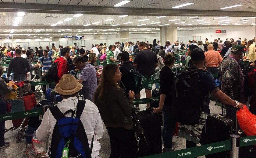 Ministro do STJ determina suspensão de greve de auditores da Receita