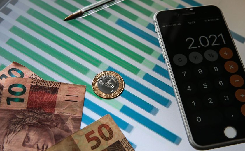 Mercado reduz expectativa de inflação para 5,79%