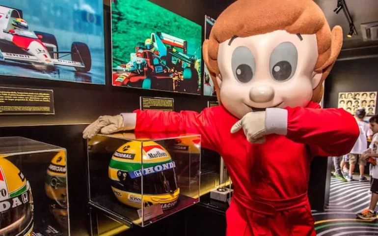 Marca de Ayrton Senna aproveita crescimento recente da F-1 e ganha mercado nos EUA