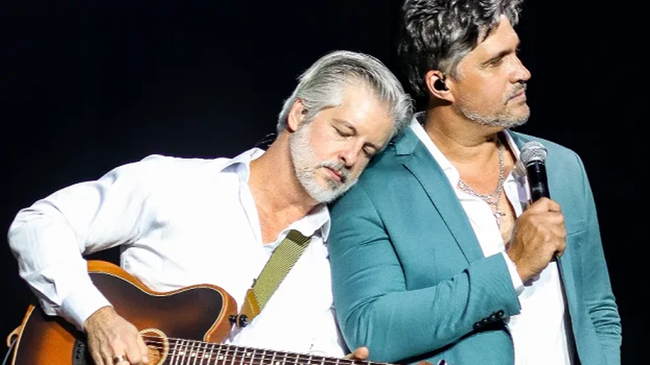 Victor e Léo levam turnê “Essência” ao Rio de Janeiro nesta sexta-feira