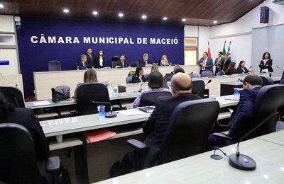 Vereadores aprovam mensagens do Executivo que beneficiam integrantes da Procuradoria Geral 
