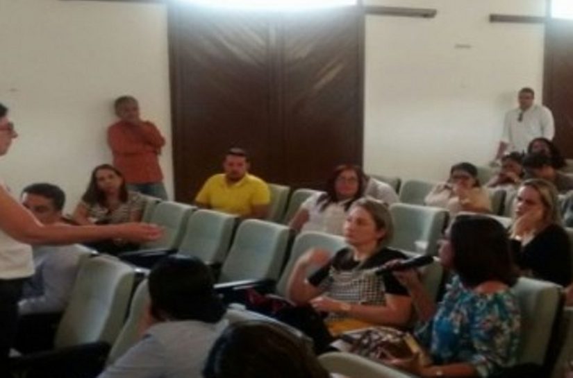 Gestores da Saúde discutem situação do hospital de Santana do Ipanema