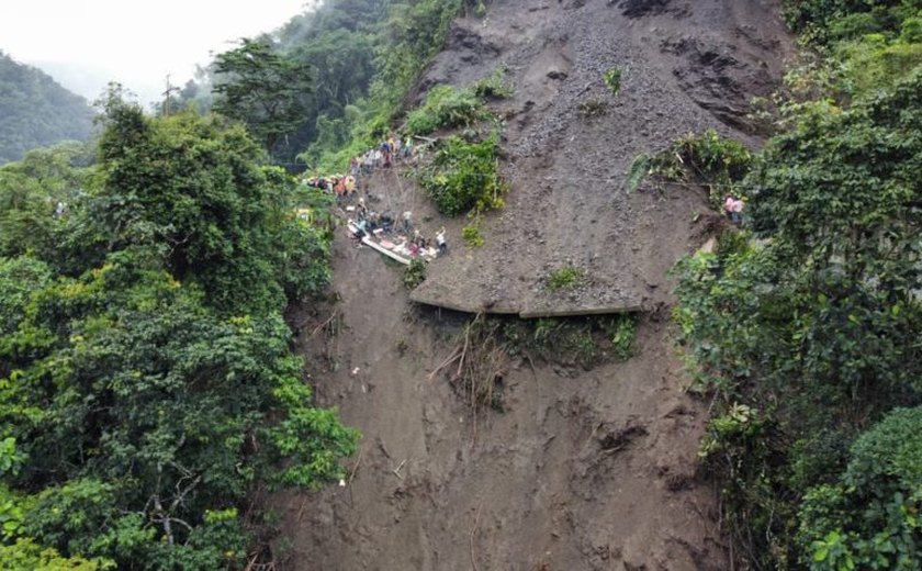 Deslizamento de terra mata 18 no oeste da Colômbia