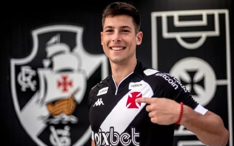 Vasco anuncia zagueiro argentino e já soma 11 reforços na temporada