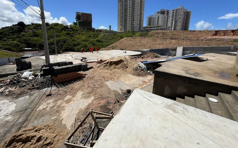 Prefeitura de Maceió executa mais de 40 frentes de obras de infraestrutura pelo Brota na Grota
