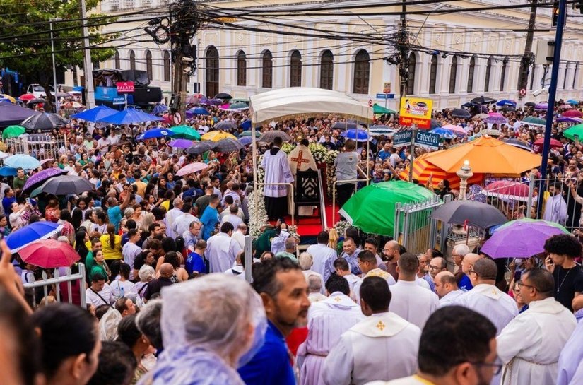 Procissões e corrida modificam trânsito de Maceió no sábado