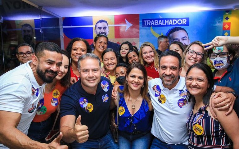 Na Jatiúca, Paulo Dantas reforça compromisso com o pagamento do piso da enfermagem