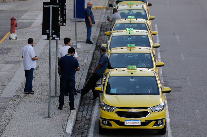 Move Brasil: motoristas de aplicativo e taxistas já podem solicitar análise de crédito para renovação de frota