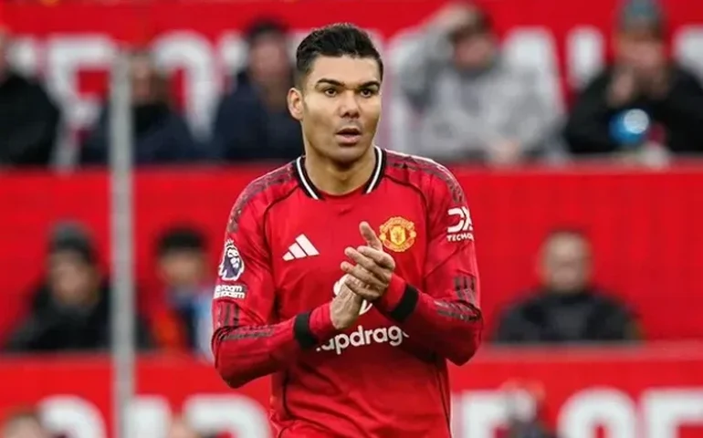 Casemiro anuncia saída do Manchester United ao fim da temporada: 'Para sempre um Red Devil'