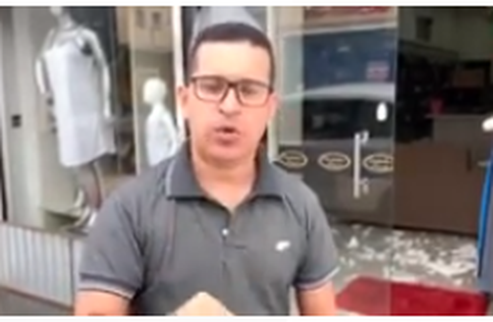 empresário indgnado