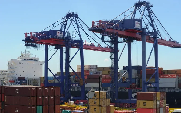 Exportações brasileiras apresentaram valor recorde para mês de julho, afirma Herlon Brandão