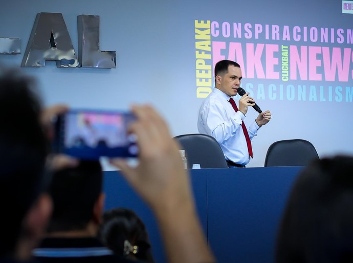 Secom reúne profissionais da comunicação para discutir guerra contra a desinformação