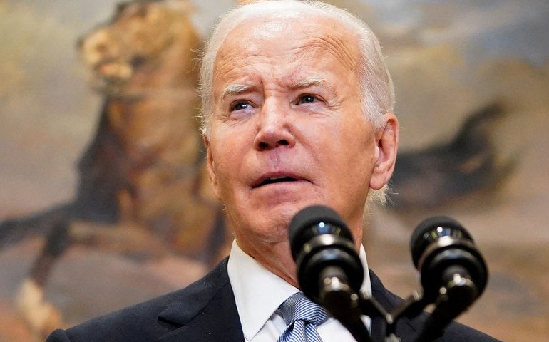 Viúva de bombeiro morto em comício de Donald Trump recusa ligação de Joe Biden após tiroteio
