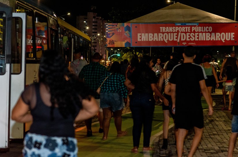 Da porta de casa para o Jaraguá: linhas gratuitas aproximam maceioenses do São João Massayó