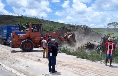 Justiça cumpre imissão de posse de fazenda em Porto de Pedras