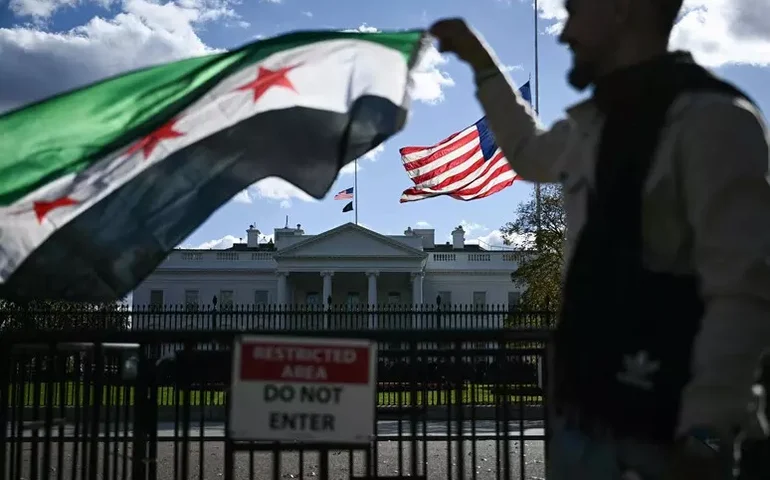 EUA suspendem sanções contra Síria após cúpula entre presidentes