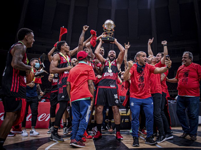 Time de basquete do Flamengo tem patrocínio com a TIM renovado