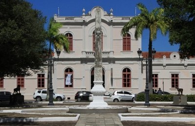Misa recebe exposição de Caricaturas com personalidades alagoanas
