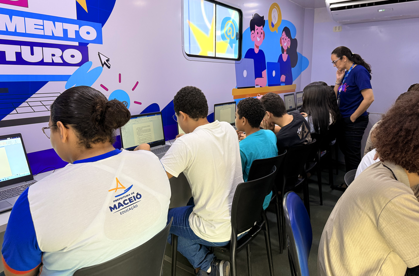 Tech Massa oferece cursos gratuitos no Jacintinho e no Medeiros Neto