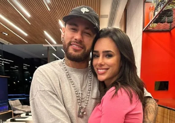 'A gente só tá precisando de um ajuste': Neymar canta pagode para Bruna Biancardi