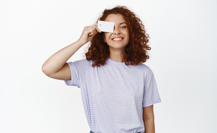 Cartão corporativo oferece controle centralizado e limites personalizados