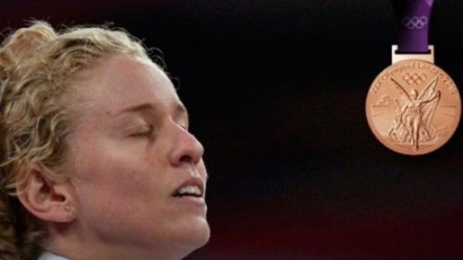 Yane Marques fecha a participação do Brasil com bronze histórico