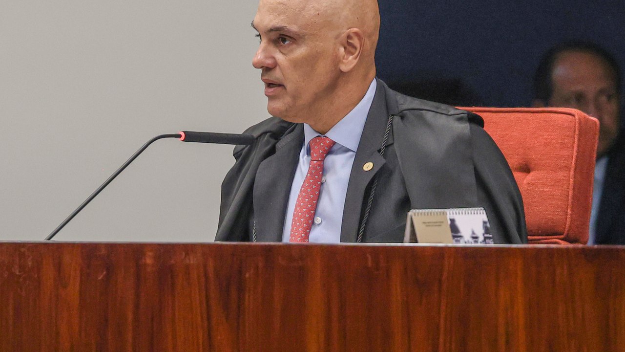 Moraes arquiva investigação contra Bolsonaro no caso Abin Paralela