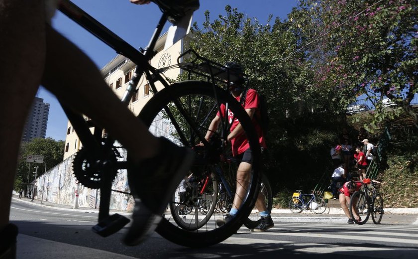 Produção de bicicletas convencionais cai, mas a das elétricas aumenta