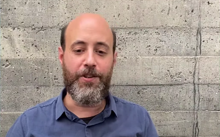 André Conti sai de licença da Todavia depois de relato de Vanessa Barbara sobre traição