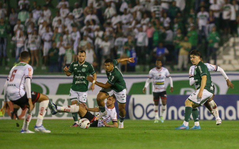 Guarani vence Operário e deixa a zona de rebaixamento da Série B após 23 rodadas