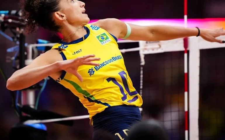Gabi Guimarães é eleita a segunda melhor jogadora de vôlei do mundo em 2025