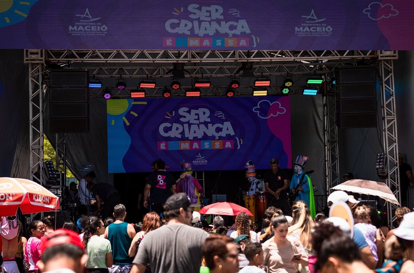 FMAC encerra programação do Mês das Crianças com alegria e diversão na Rua Aberta