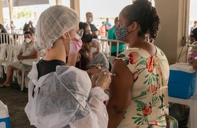 Aplicação da dose de reforço da Janssen será no Maceió Shopping e Pátio Shopping