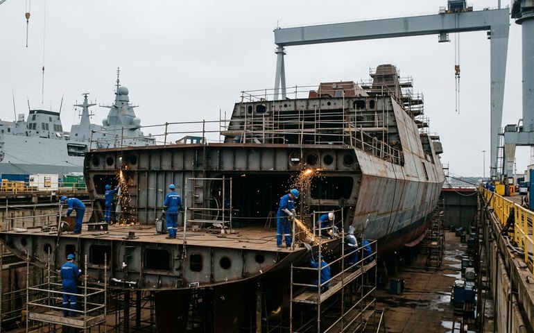 Marinha defende exportação de fragatas para sustentar empregos no Brasil